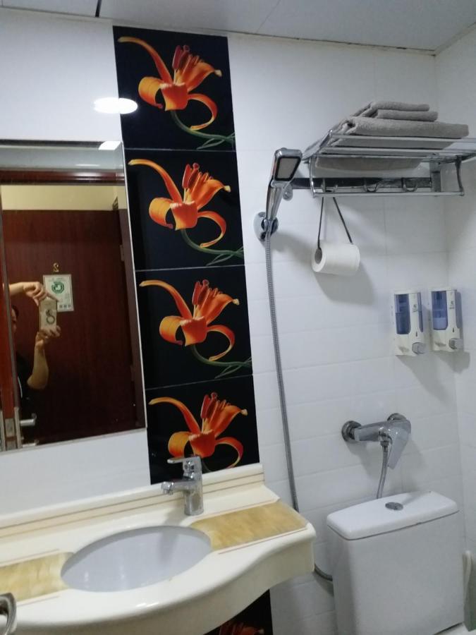 Hang Fung Hostel Hong Kong Bagian luar foto