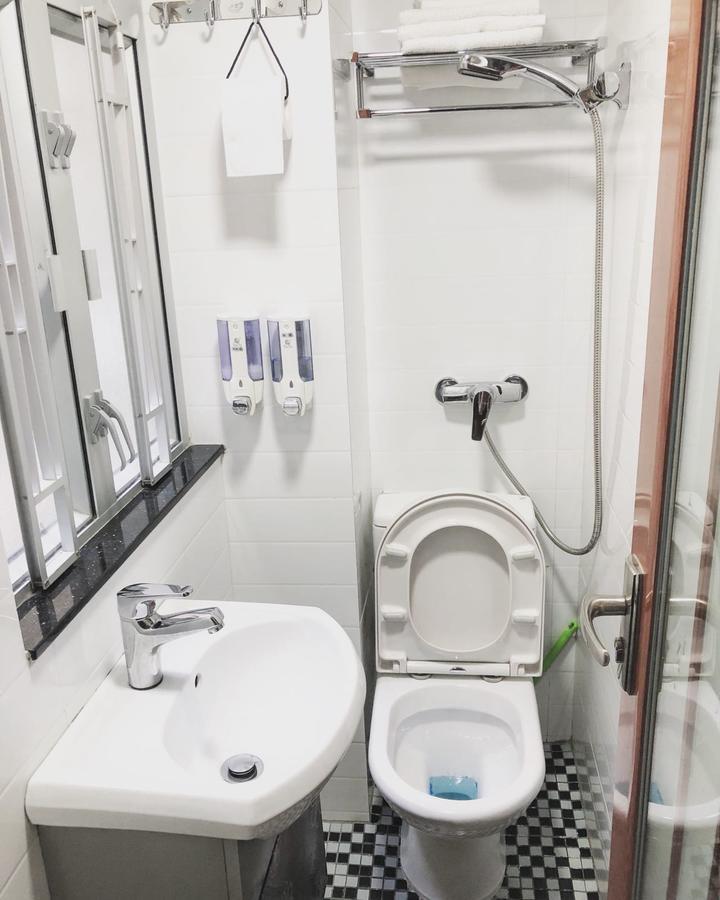 Hang Fung Hostel Hong Kong Bagian luar foto